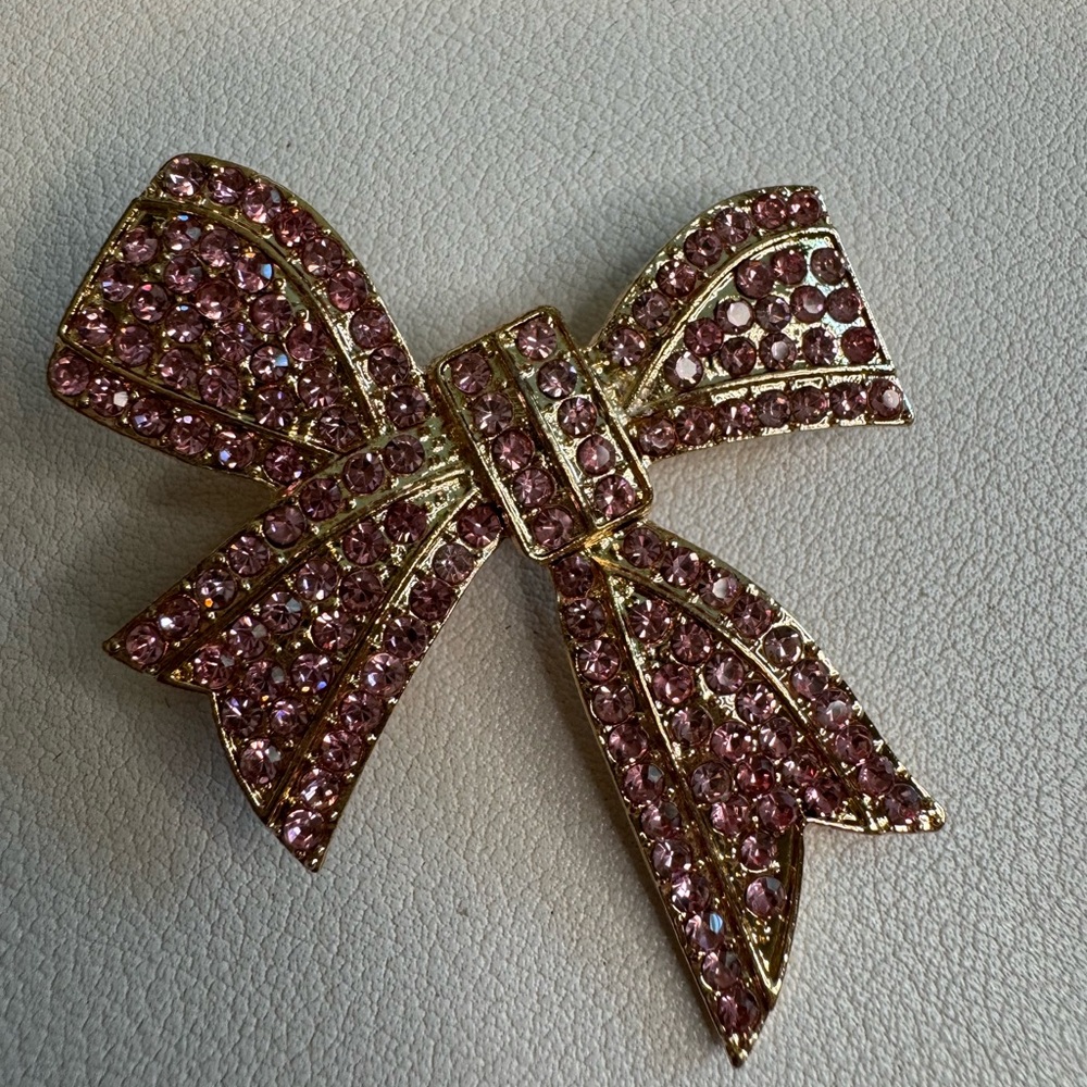 Elegant Pink Bow Brooch